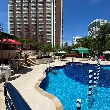 Barra Da Tijuca - 9 - Flat Premium Com Cozinha, Fogao Cooktop, Geladeira Grande, Smart Tv Grande, Lindo E Muitissimo Confortavel, Balsa Para A Praia Gratis E Estacionamento Gratuito Rio de Janeiro Exterior photo