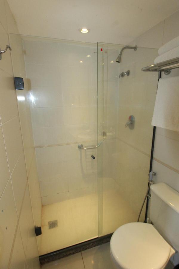 Barra Da Tijuca - 9 - Flat Premium Com Cozinha, Fogao Cooktop, Geladeira Grande, Smart Tv Grande, Lindo E Muitissimo Confortavel, Balsa Para A Praia Gratis E Estacionamento Gratuito Rio de Janeiro Exterior photo